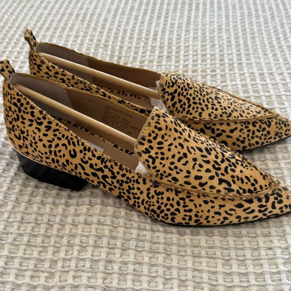 Steve Madden Tan and Black Leopard Loafers